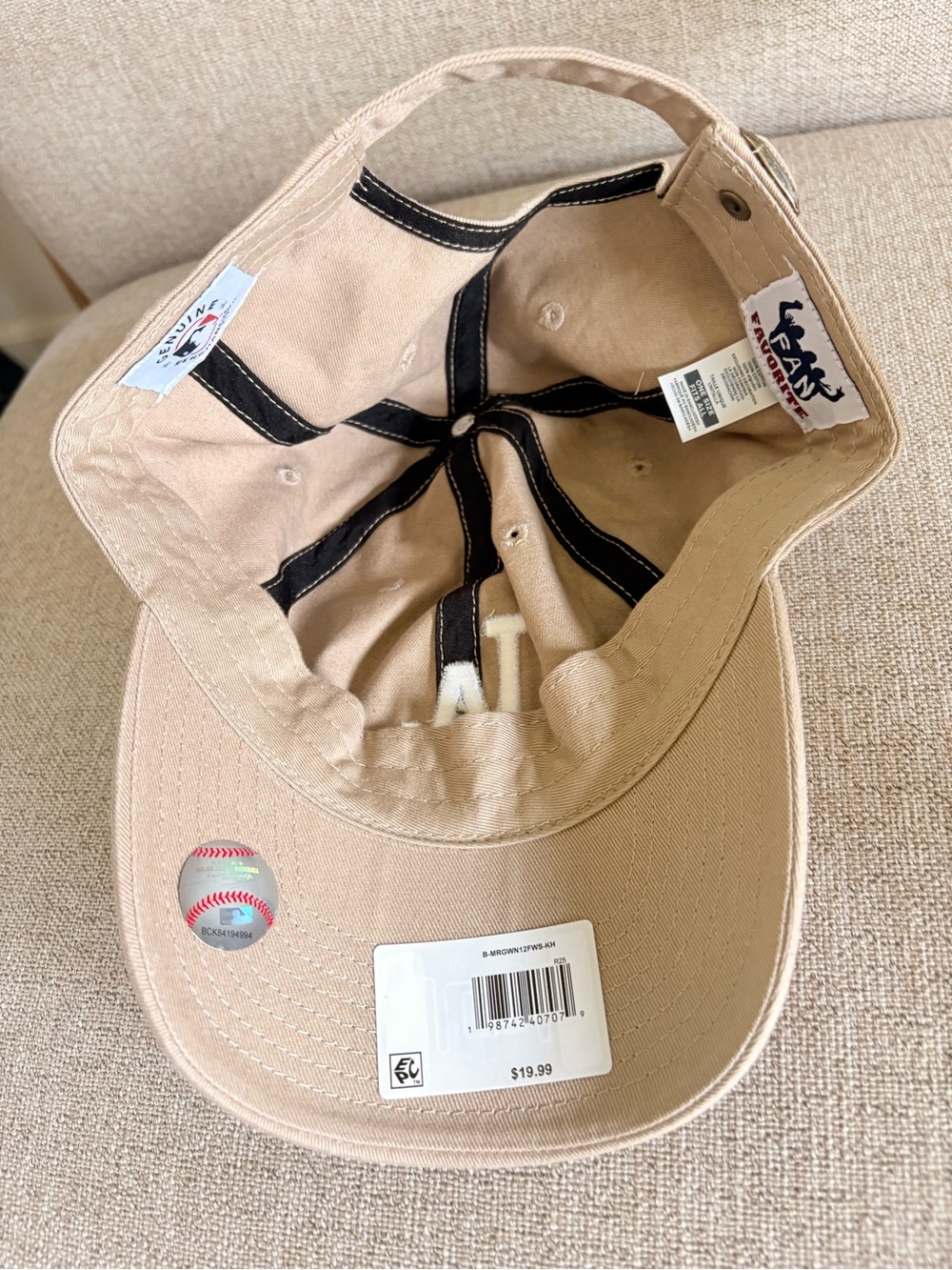 MLB LA Baseball Cap in Beige with White Logo - Picture 3 of 3